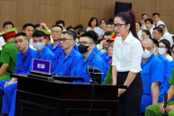 Bạn gái giúp Mr Pips giữ khối tài sản hàng trăm tỷ đồng