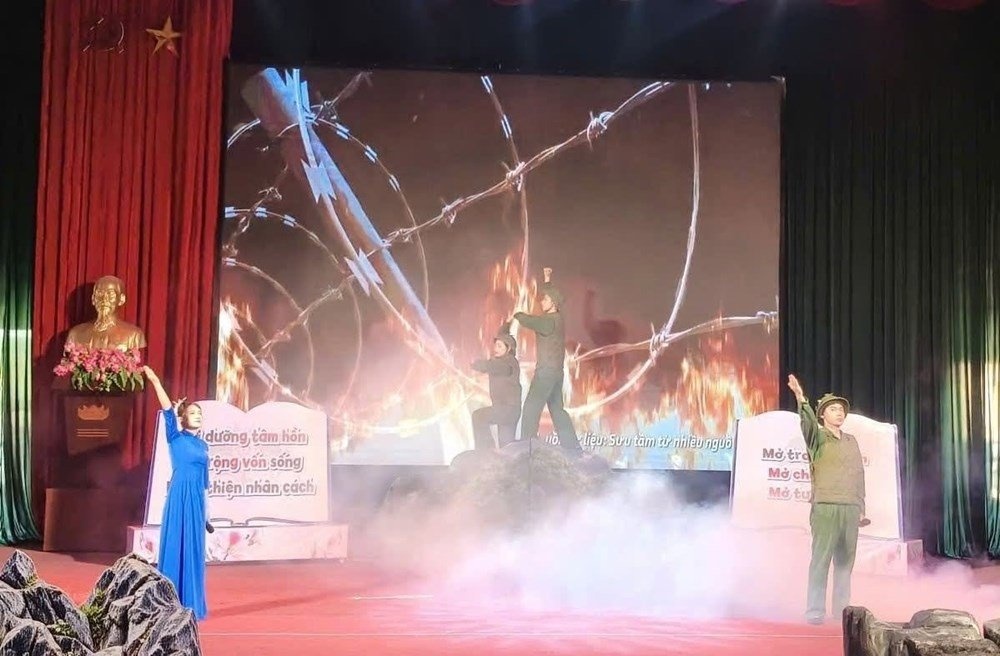 Điện Bi&ecirc;n ảnh 3