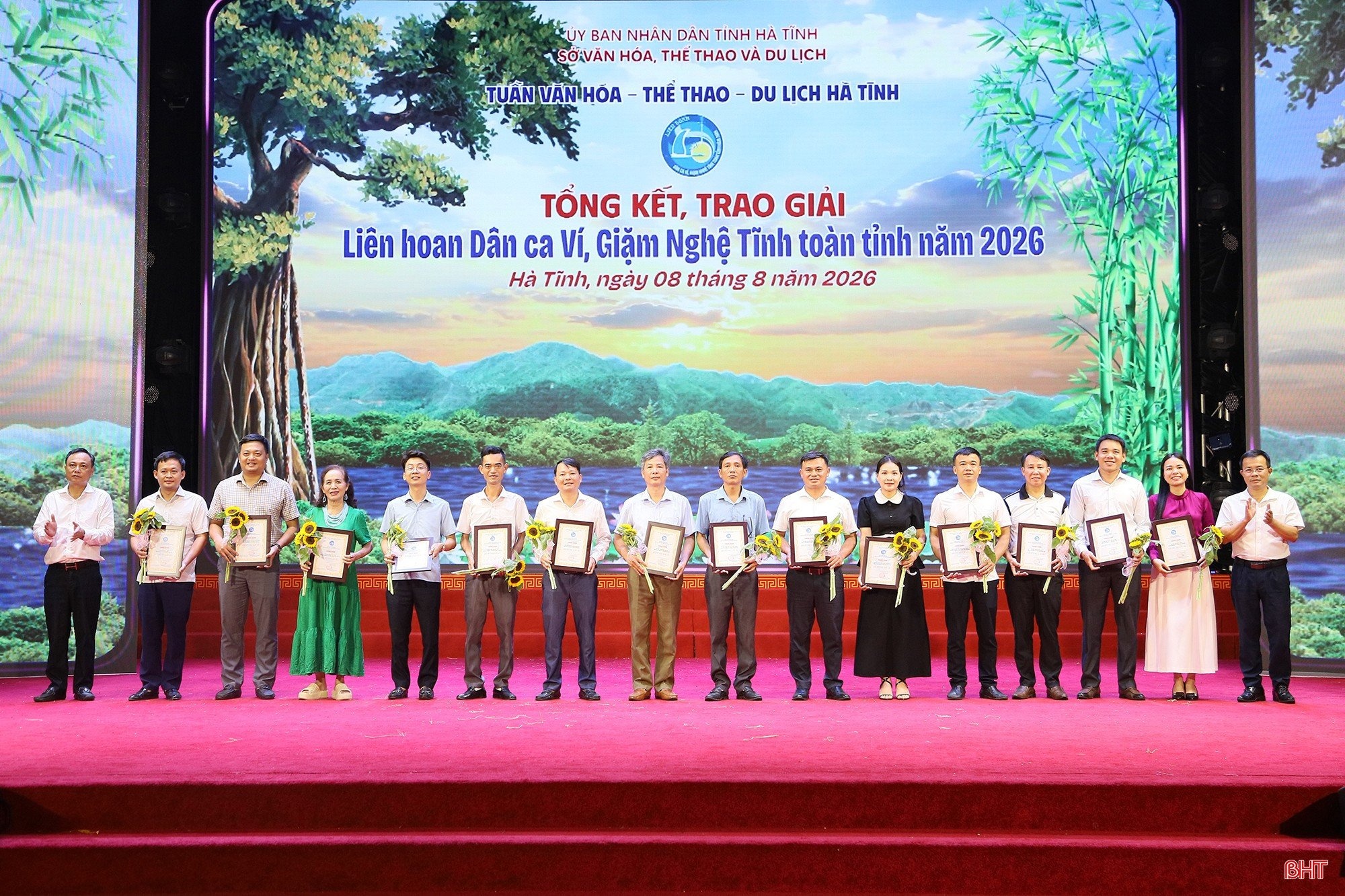 văn h&oacute;a đọc ảnh 14