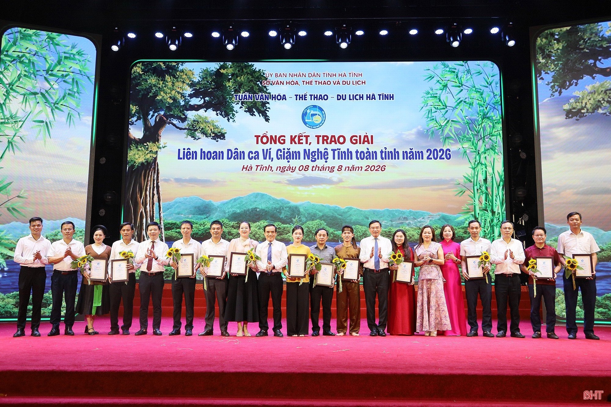 văn h&oacute;a đọc ảnh 15