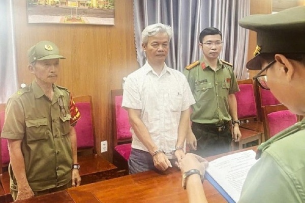 Bắt giam Giám đốc Trung tâm Anh ngữ Thiên Lập Nhân ở Đà Nẵng