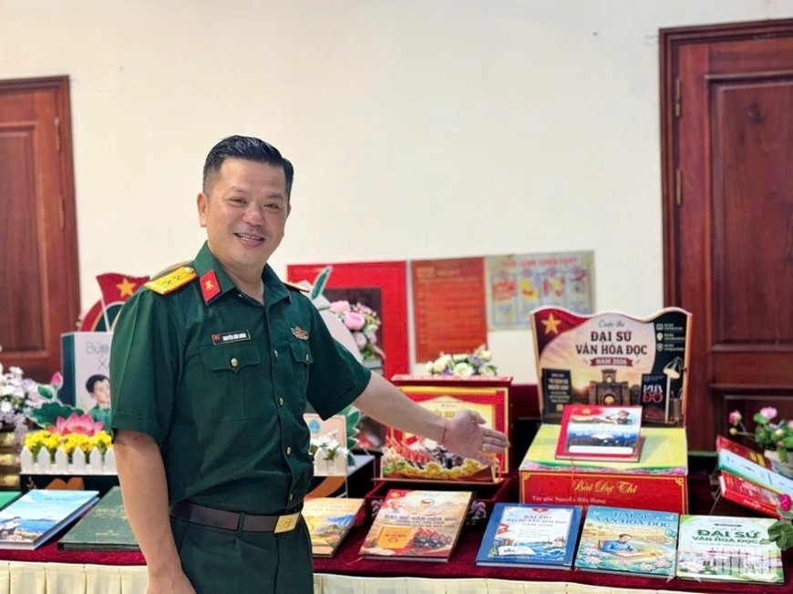 s&aacute;ch ảnh 1