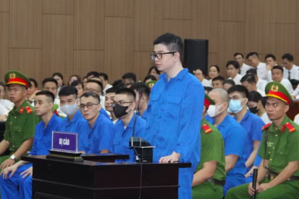 Ph&oacute; Đức Nam,  Mr Pips,  Ng&acirc;n h&agrave;ng Vietcombank,  Vietcombank Nguyễn Văn Huy&ecirc;n,  Trưởng ph&ograve;ng Vietcombank ảnh 1