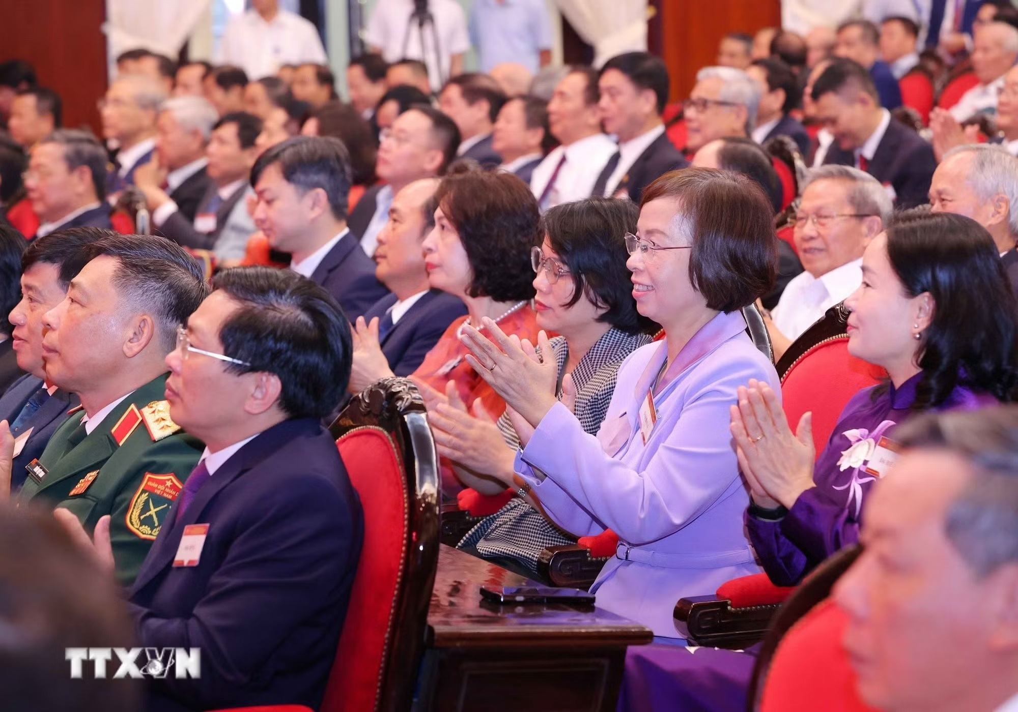 Tổng B&iacute; thư ảnh 3