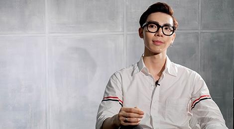 Erik: 'Toi khoc can nuoc mat, hat mien phi de khan gia nho minh' hinh anh