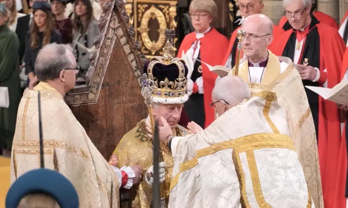 le dang quang o Anh anh 13