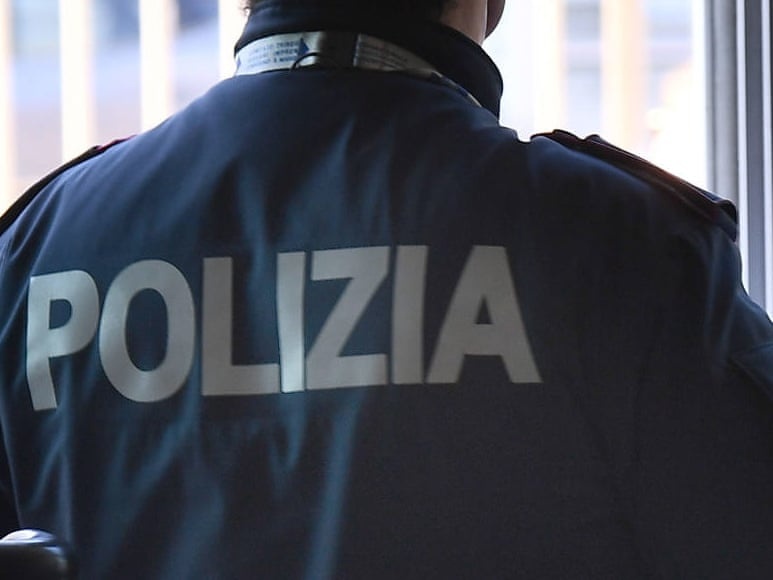 Vu bat coc gia bien thanh that, 2 doanh nhan roi vao tay khung bo hinh anh