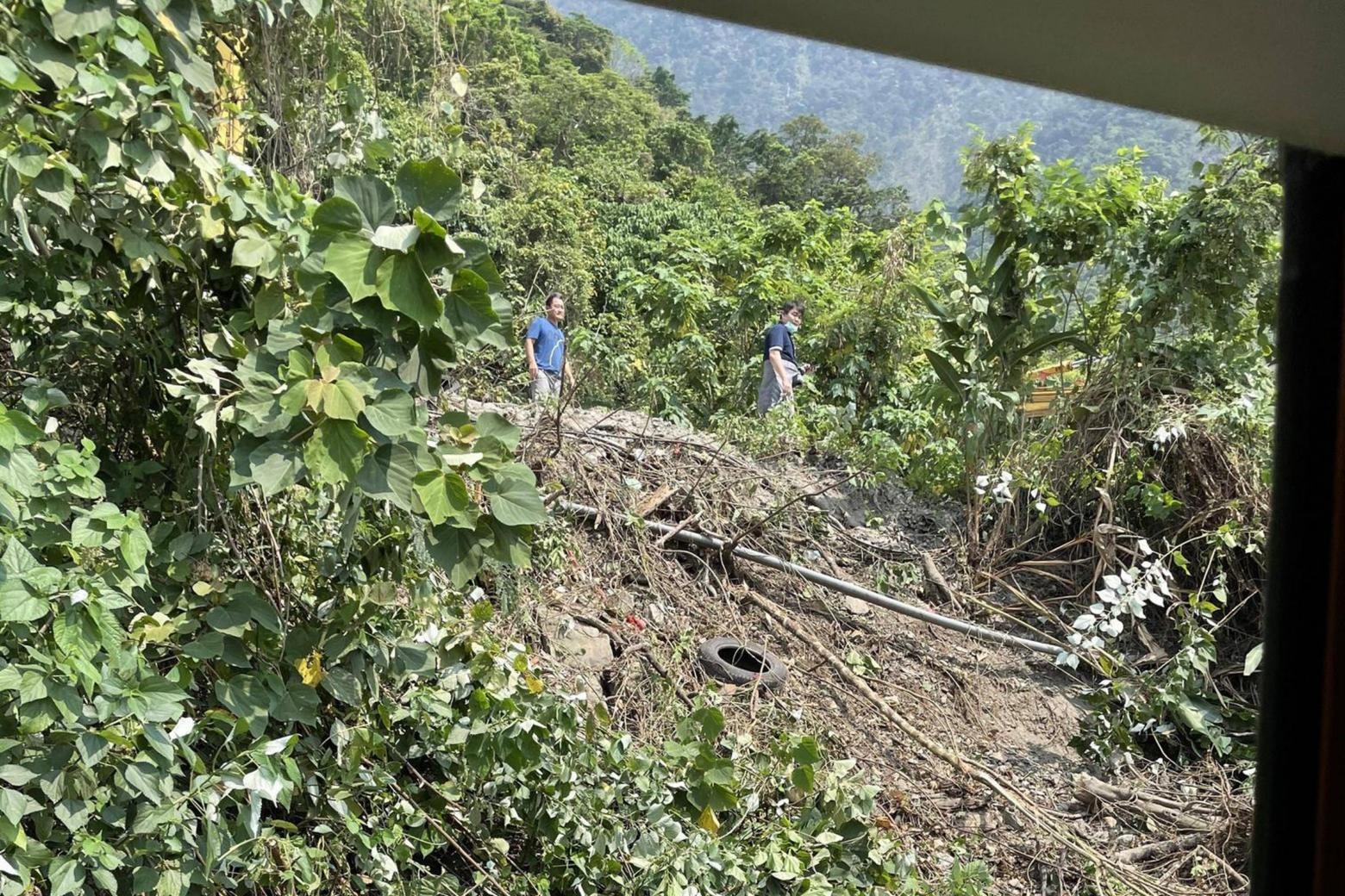 Buc anh ve nghi pham gay tai nan tau hoa anh 1