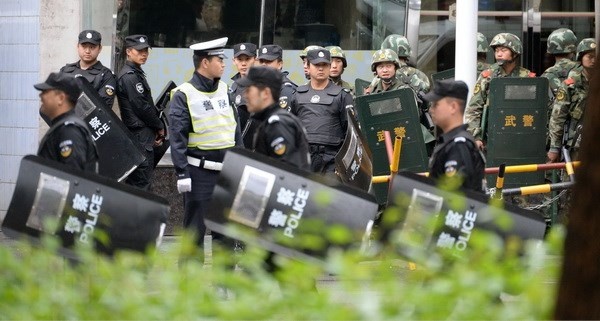 Trung Quoc tuyen tu hinh hai cuu quan chuc Tan Cuong hinh anh