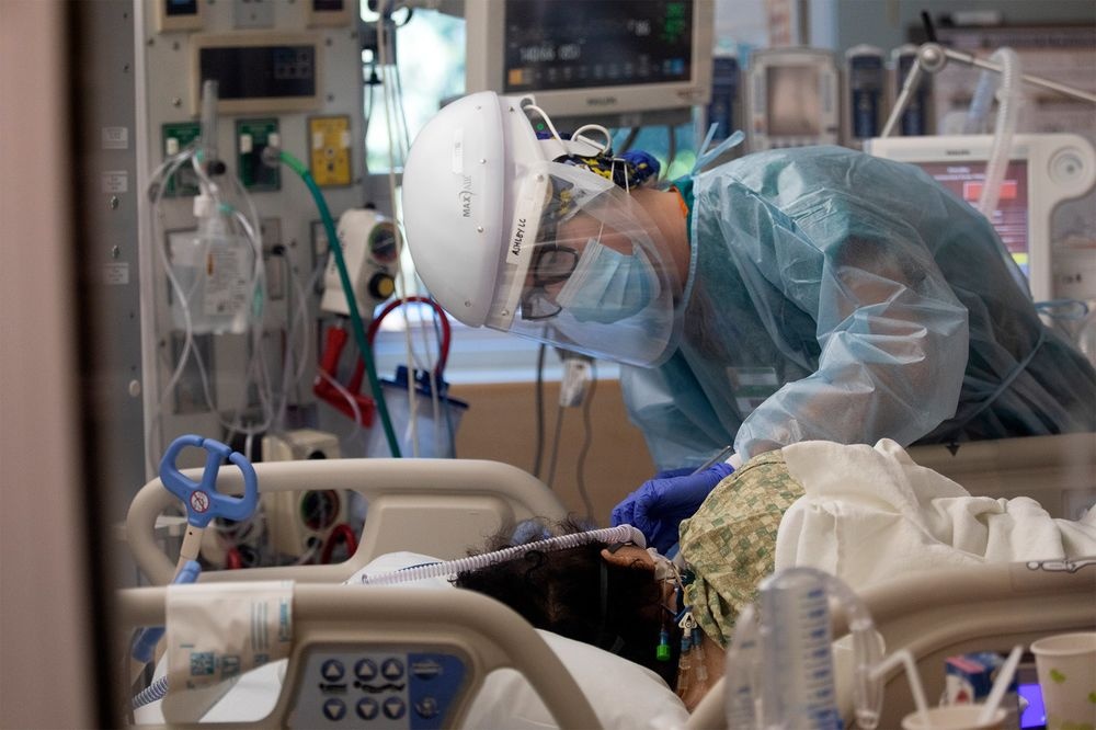 Tranh cai lien quan den quy dinh deo khau trang o My anh 2