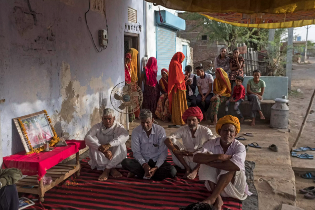 van nan bao hanh do cua hoi mon o An Do anh 4