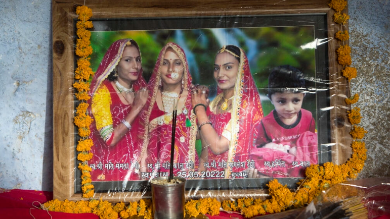 Cai chet cua 3 co gai trong gieng phoi bay hu tuc 'cua hoi mon' An Do hinh anh