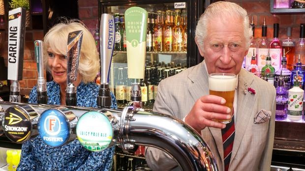 Than vuong xu Wales anh 2