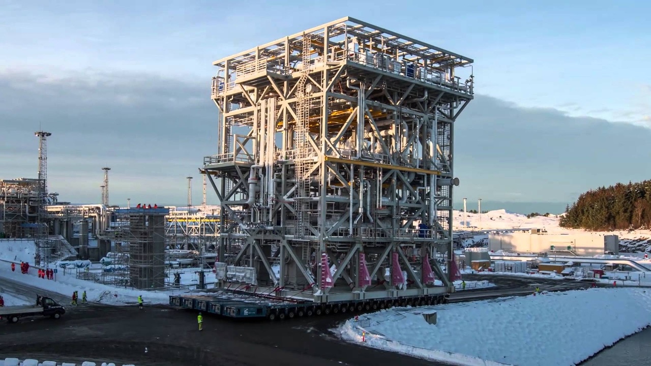 Thi truong day song chi vi mot loi de doa o nha may khi dot Na Uy hinh anh