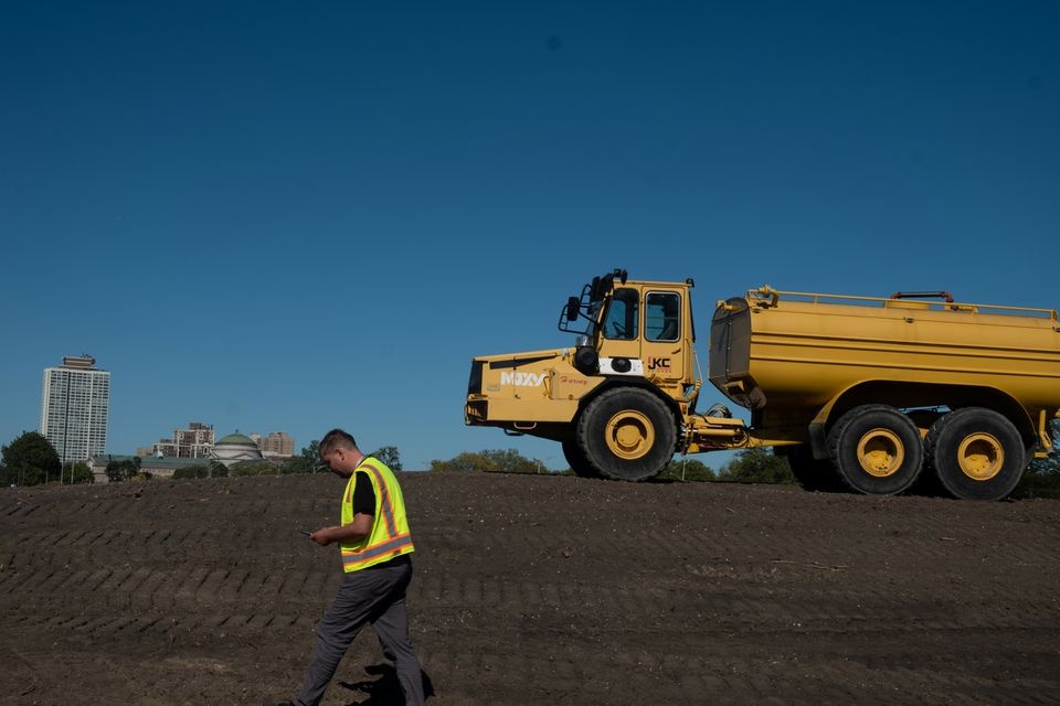 Phat hien thong long tai noi thi cong Trung tam Tong thong Obama hinh anh