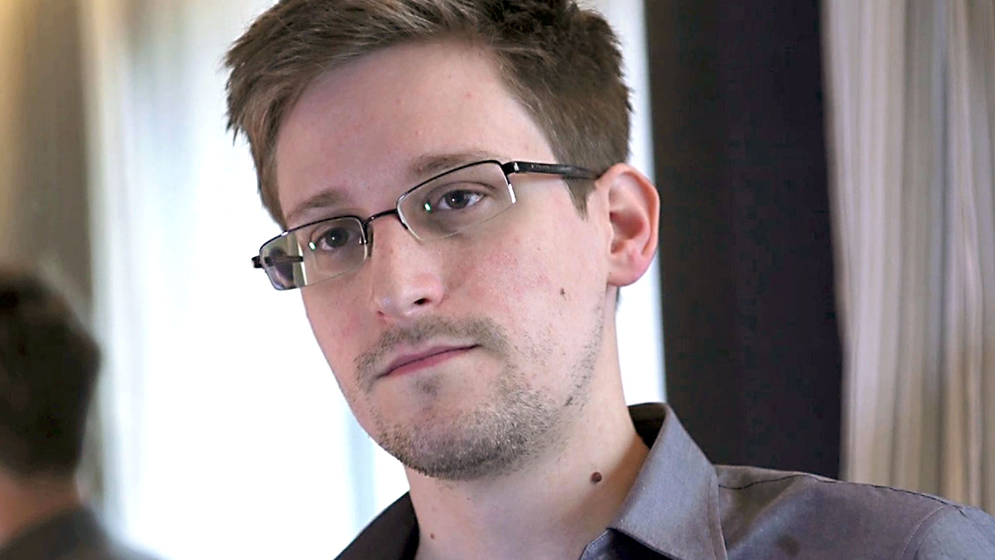 Ong Edward Snowden duoc cap ho chieu Nga hinh anh