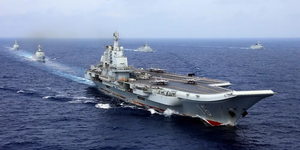 Trung Quoc thieu hut binh si su dung vu khi cong nghe cao hinh anh