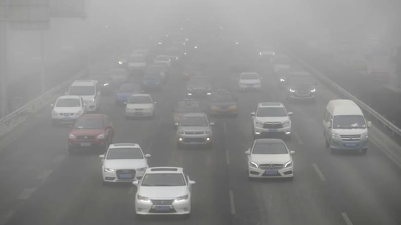 17 nguoi tu nan giua suong mu day dac o Trung Quoc hinh anh