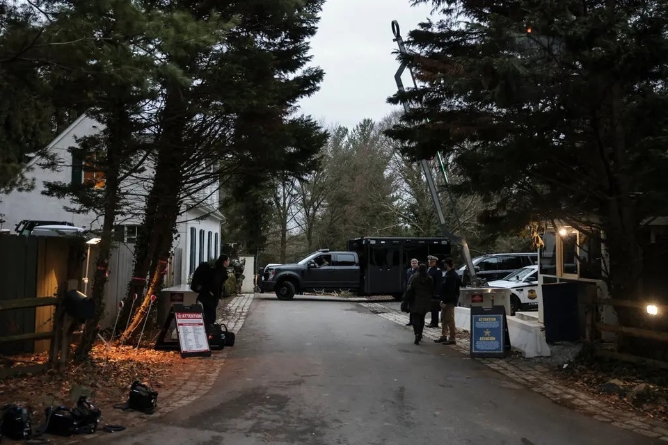 Tu gia cua ong Biden bi luc soat hinh anh