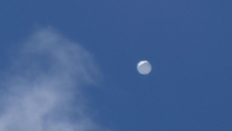 Venezuela len an My vi ban ha khi cau Trung Quoc hinh anh