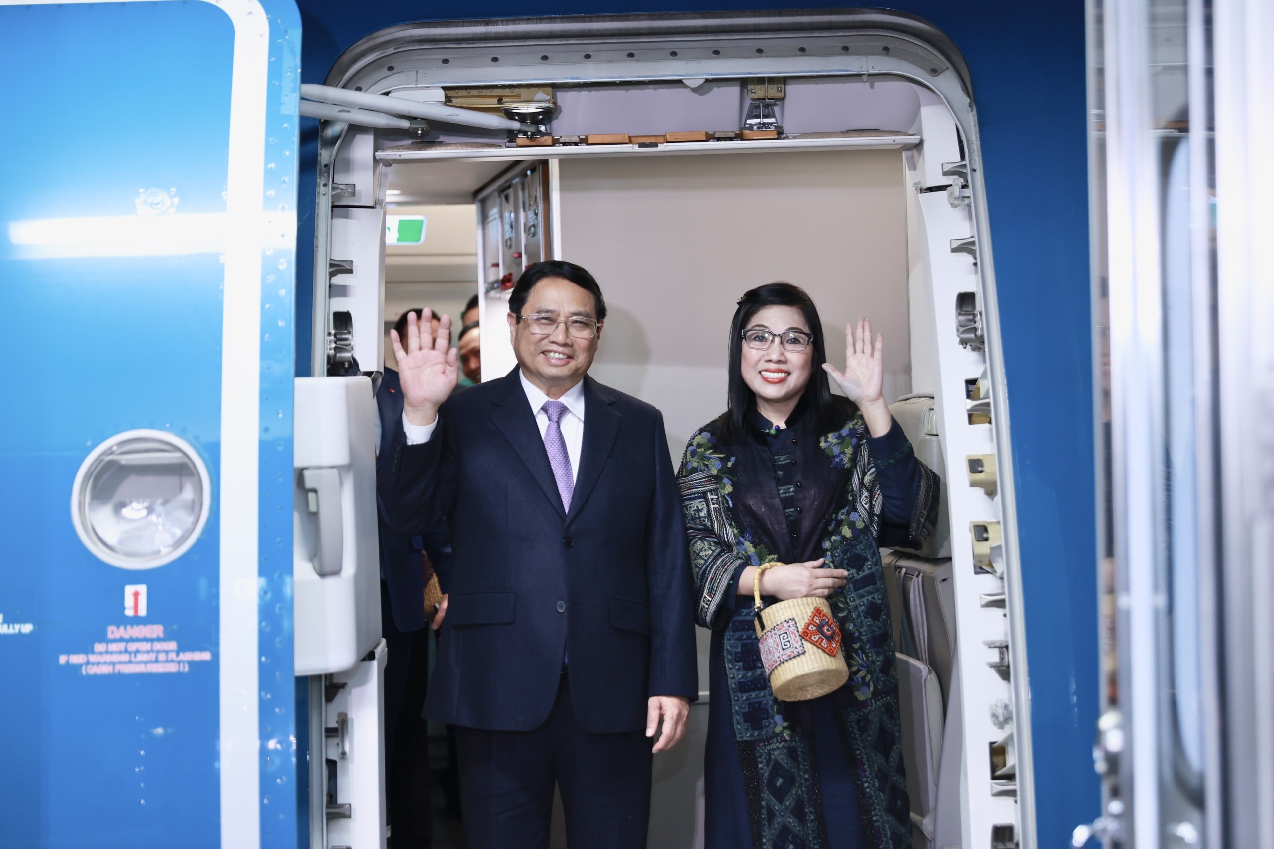 Thu tuong toi Singapore, bat dau chuyen tham chinh thuc hinh anh