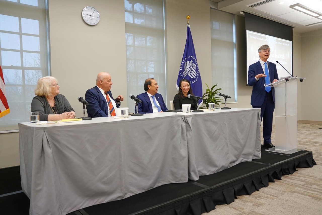 Dai su quan Viet Nam o My mo toa dam ky niem 50 nam Hiep dinh Paris hinh anh