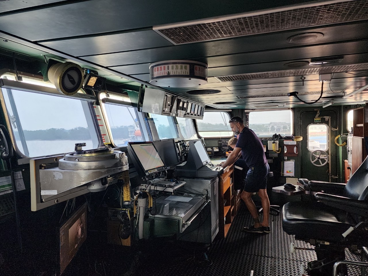 tau Phap tham Viet Nam anh 3