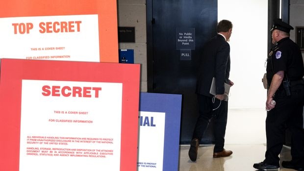 Mot tuan truy tim thu pham ro ri tai lieu mat cua Lau Nam Goc hinh anh