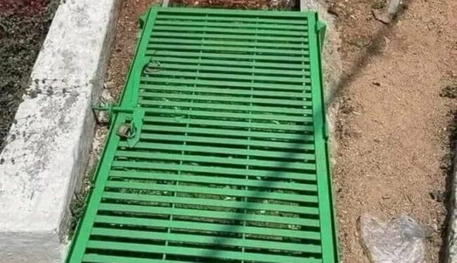 Tai sao nhieu mo phu nu o Pakistan phai duoc khoa kin hinh anh