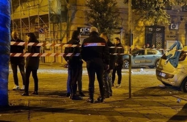 Con trai trum mafia Italy bi ban chet giua man an mung Napoli hinh anh