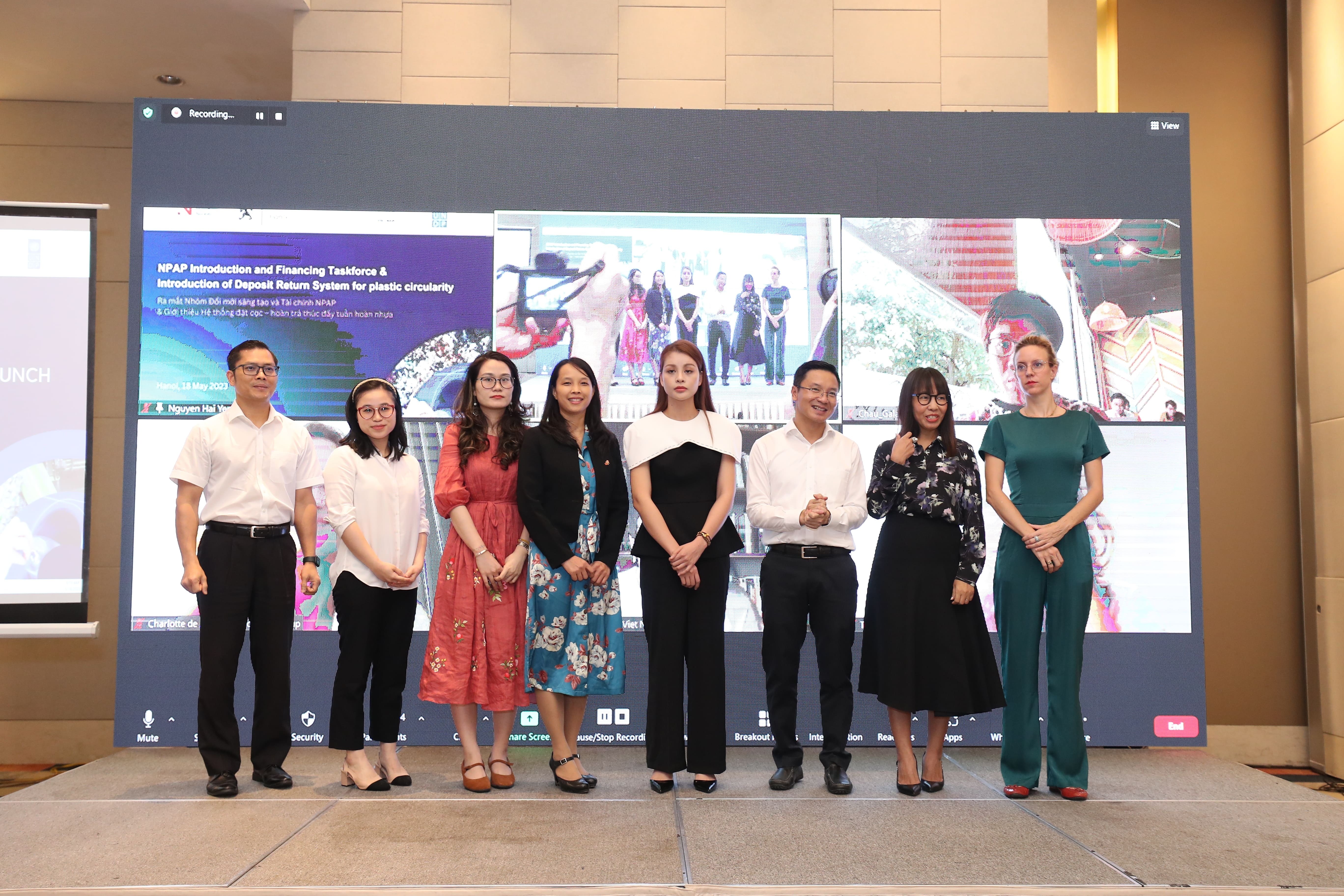 giam o nhiem nhua anh 1