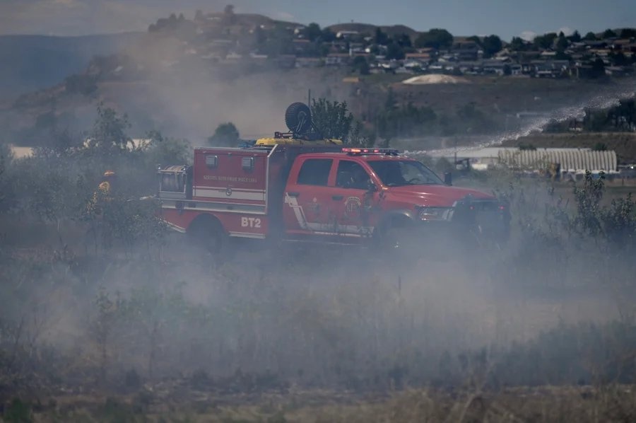 chay rung o Canada anh 8