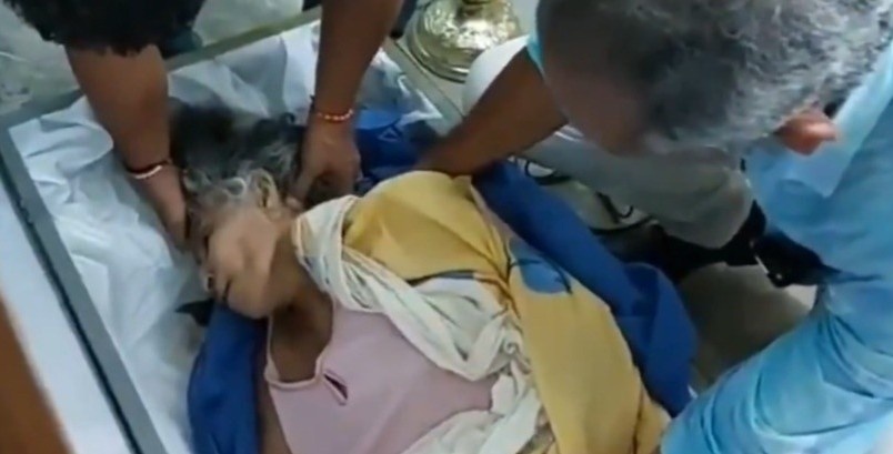 'Xac chet' trong quan tai tinh day giua dam tang o Ecuador hinh anh