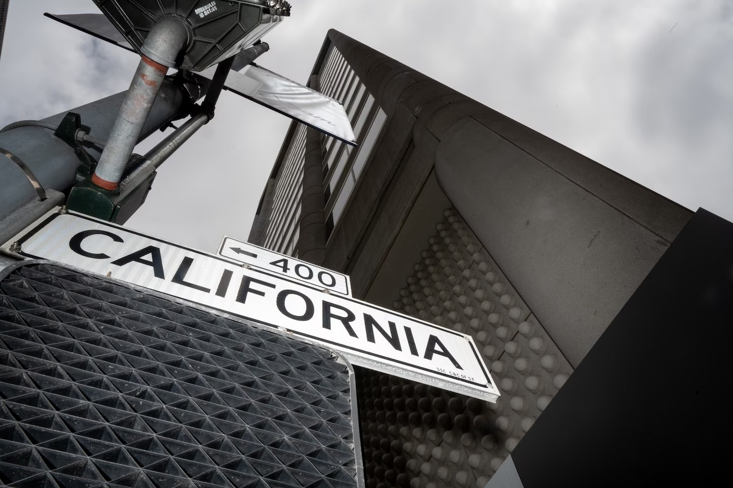 khung hoang bat dong san anh 1