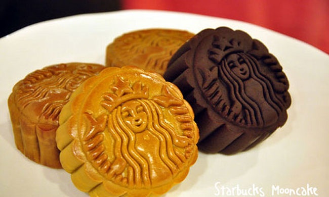 Banh trung thu Starbucks gia nua trieu/hop hinh anh