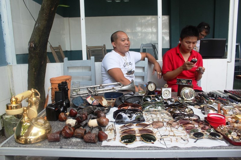 'Cho ve chai’ gia ngan do doc dao giua Sai Gon hinh anh