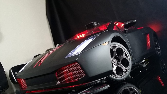 Case may tinh doi lot sieu xe Lamborghini Gallardo cuc chat hinh anh