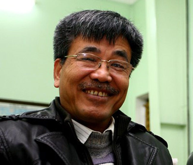 Doanh nhan U60 lam tau ngam va mo truc thang gia 200 trieu hinh anh