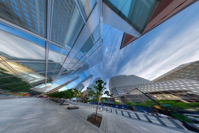 Một cú lia từ dưới lên ở khu phố Tribeca, ở Lower Manhattan, New York.