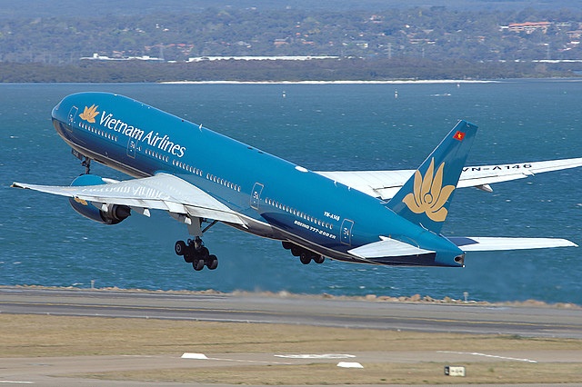 Vietnam Airlines len tieng vu may bay hong dong co hinh anh
