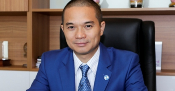 Cuu CEO Eximbank quay ve lam pho tong hinh anh