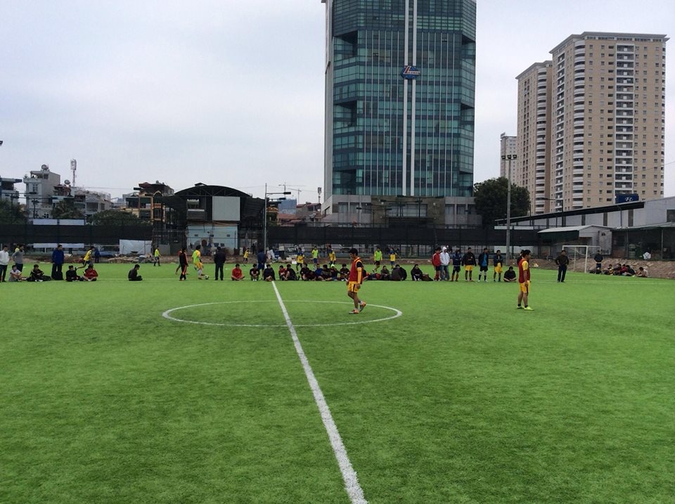 Chu san bong mini tung chieu hut thuong de hinh anh