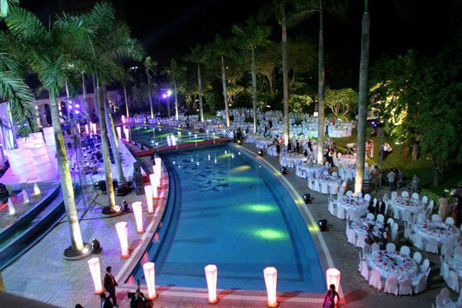 Bể bơi khách sạn Daewoo, Hà Nội Địa điểm: Ba Đình, Hà Nội Vé ngày: 300.000 đồng Vé tháng: 2,7 triệu đồng