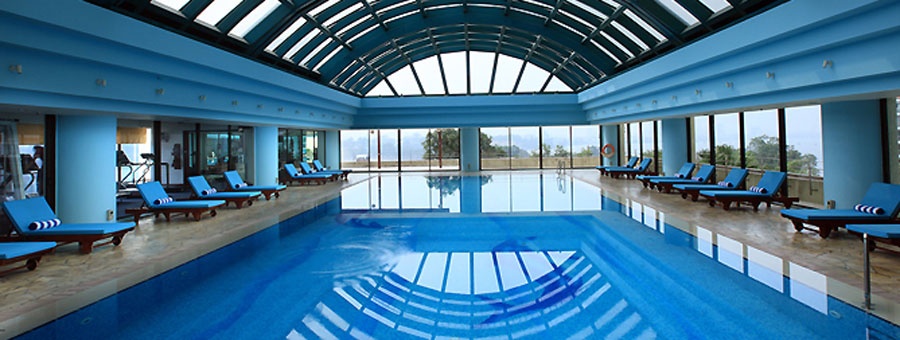 Bể bơi khách sạn Sofitel Plaza Địa điểm: Ba Đình, Hà Nội Vé tháng: 7 triệu đồng Vé 3 tháng: 15 triệu đồng Vé 6 tháng: 25 triệu đồng Vé năm: 50 triệu đồng