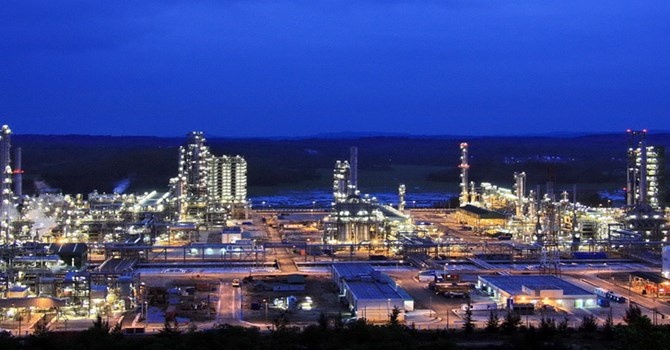 Gazprom Neft muon mua 49% co phan Nha may Loc dau Dung Quat hinh anh