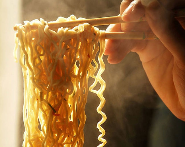 Kinh Do di ban mi an lien: Trau cham can phai lam gi? hinh anh