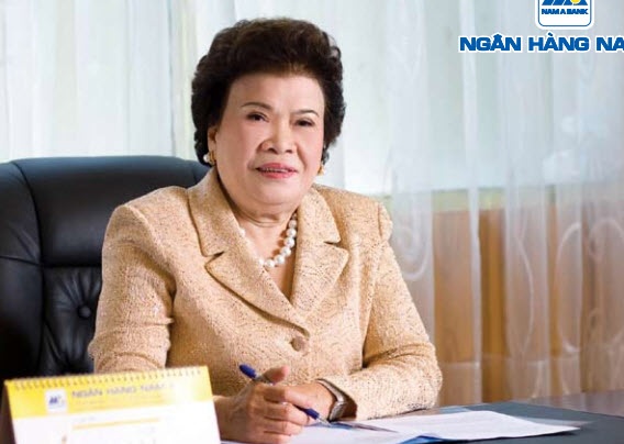 Ở tuổi gần 80, nữ đại gia Bình Định Trần Thị Hường có một sự nghiệp nhiều doanh nhân khác phải nể phục khi bà vừa điều hành công ty bất động sản, cố vấn HĐQT ngân hàng, sở hữu khối tài sản có giá trị lên tới hàng trăm triệu USD và là chủ của khu resort Diamond Bay. Dù được đồn đoán là người thuộc top giàu nhất Việt Nam, nhưng tên tuổi của bà Hường chỉ vượt ra khỏi biên giới Việt Nam khi nữ doanh nhân này đưa cuộc thi Hoa hậu Hoàn vũ thế giới về Việt Nam vào năm 2008. 