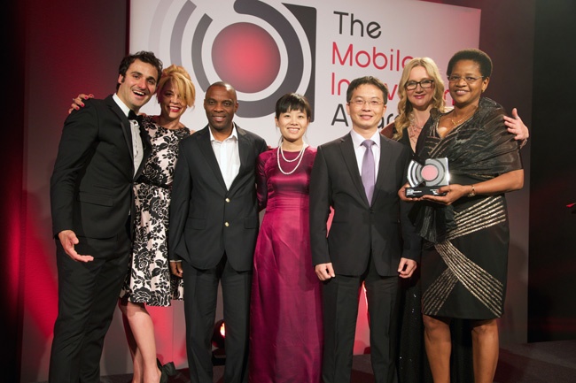 Mang Viettel tai chau Phi nhan giai sang tao nhat nam 2014 hinh anh