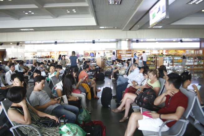 Cuc Hang khong ra ket luan ve tinh trang cham huy chuyen bay hinh anh