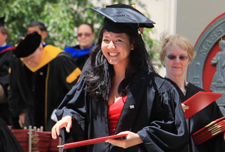 Kiểu Trang là một trong những ái nữ đạt thành tích học tập nổi bật. Ảnh: FBNV